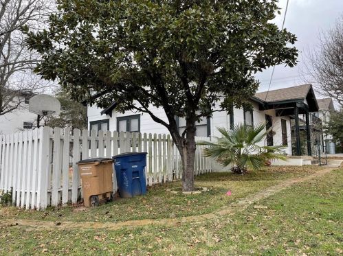 103 34th St, Austin TX  78705-1501 exterior