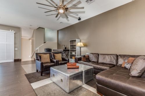 7084 Ivanhoe St, Chandler AZ 85226-0804 exterior