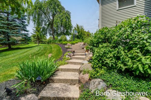 4424 Whitewood Farms Dr, Grand Rapids MI 49525-3487 exterior