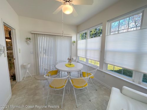 26 Symphony Ave, Berkeley Township NJ 08721-1956 exterior