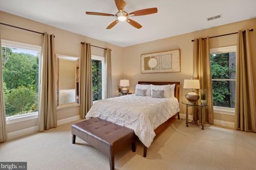 624 Live Oak Dr, Mc Lean VA 22101-1563 exterior