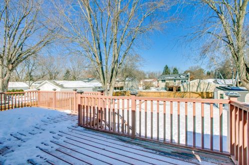 1735 Eugene St, Saint Paul MN 55110-3341 exterior