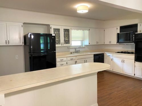 7335 Clemson Dr, Dallas, TX 75214-1722