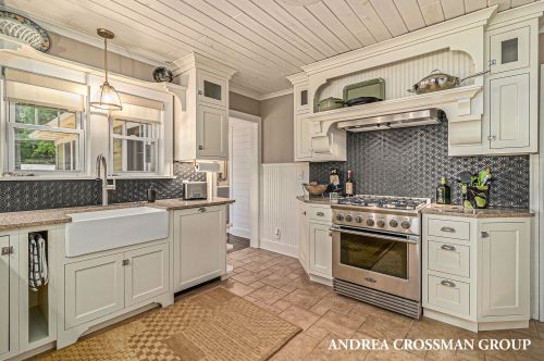 3147 Scenic Dr, Meskegon MI  49445-9609 exterior