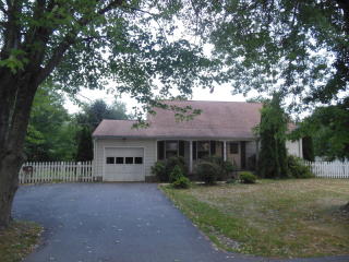 57 Leghorn Ave, Bridgewater, NJ 08807-2754