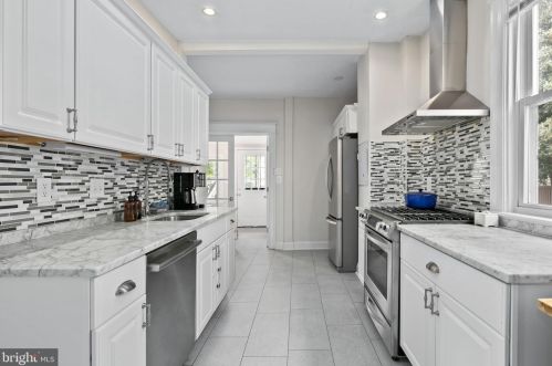 1351 Franklin St, Washington DC  20017-2447 exterior