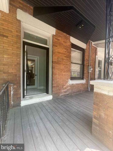 2525 Cumberland St, Philadelphia PA  19125-3100 exterior