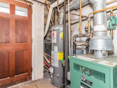 1640 Fowler Ave, Bronx NY 10462-3406 exterior