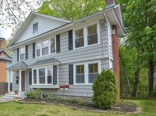 126 Copperfield Rd, Worcester, MA 01602-1328