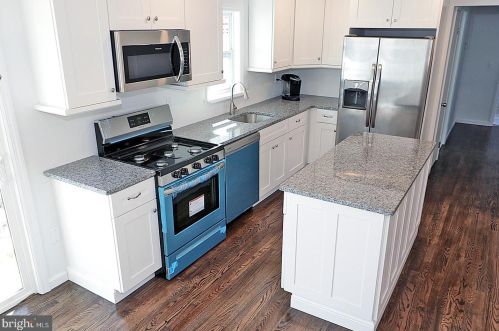 405 Conifer Dr, Lacey NJ  08731-1925 exterior