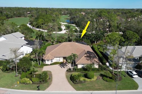 136 Edgemere Way, Naples, FL 34105-7107