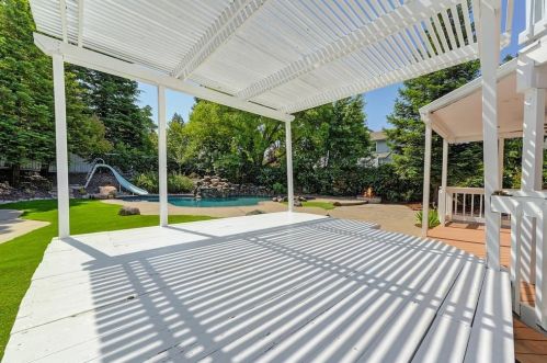 2327 Hartford Ct, Folsom CA 95762-5931 exterior