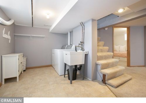 452 Hamline Ave, Saint Paul MN 55116-1616 exterior