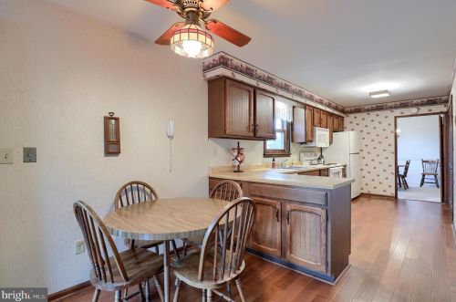 154 Amsterdam Rd, Lancaster PA 17603-9719 exterior