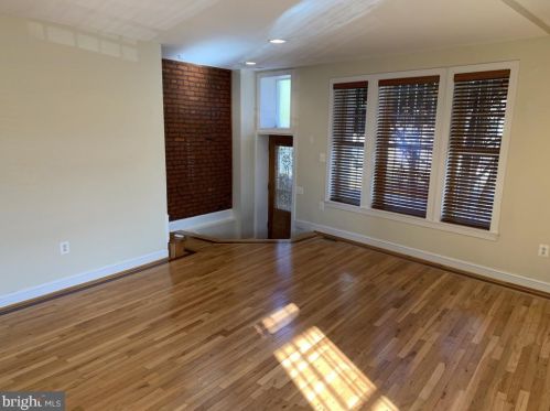 1736 Lincoln Rd, Washington DC  20002-2154 exterior