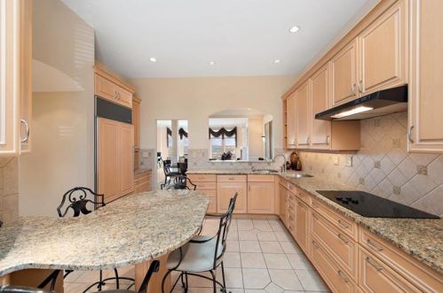 626 Grandview Ave, Pittsburgh PA 15211-1442 exterior