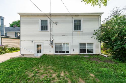 5148 Lydell Ave, Milwaukee, WI 53217-5532