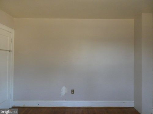 10408 New Hampshire Ave, Silver Spring MD 20905-3918 exterior