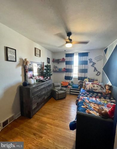 252 Cheltenham Ave, Philadelphia PA  19120-1012 exterior