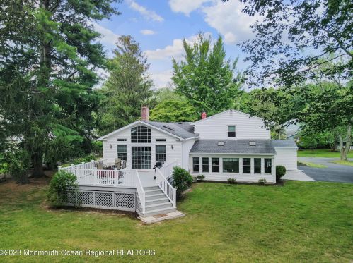 56 Normandy Ct, Middletown NJ 07748-3221 exterior