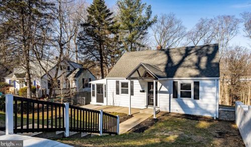 112 Mildred Ln, Chester, PA 19014-2007