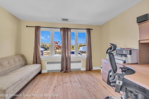 7 Applegate Ln, Plumsted Township NJ 08533-1303 exterior