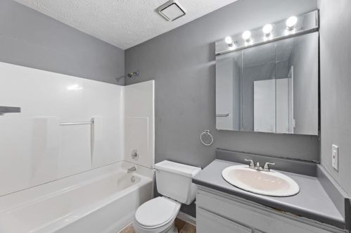 5465 Panola Downs Rd, Lithonia GA 30058-7845 exterior