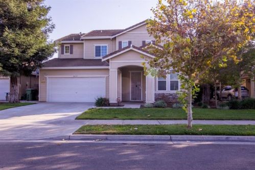4412 Tahama Ln, Turlock, CA 95382-8639