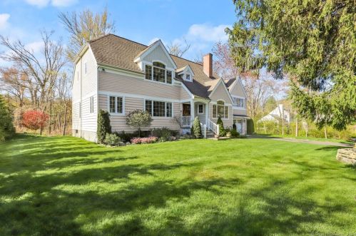 42 Kings Hwy, Westport CT  06880-4710 exterior