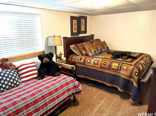 195 Shelly Louise Dr, Sandy UT 84070-4212 exterior