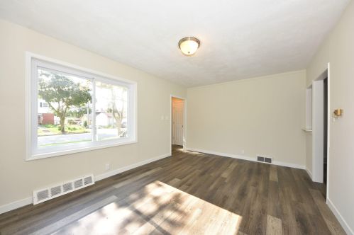 4825 91st St, Milwaukee WI  53225-4125 exterior