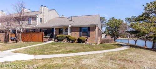 22158 Edgewater, Novi MI  48375-5014 exterior