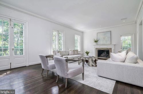 4625 Charleston Ter, Washington DC  20007-1912 exterior