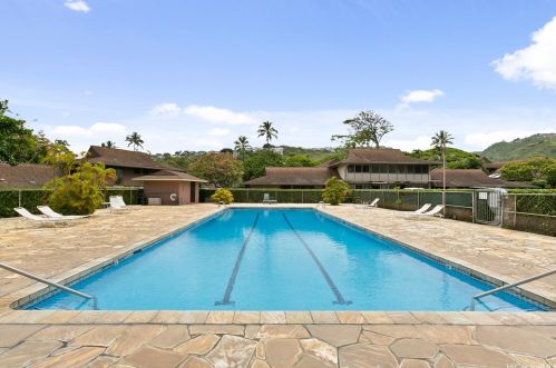 4844 Kilauea Ave, Honolulu HI  96816-5765 exterior