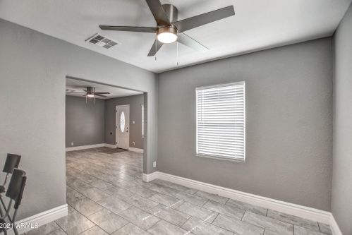 1512 Cypress St, Phoenix AZ 85009-2808 exterior