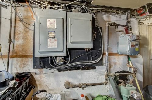 1645 Church St, Rahway NJ 07065-3424 exterior