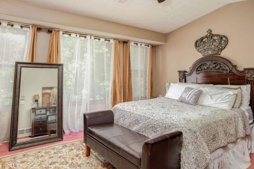 5962 Wellborn Trl, Lithonia GA 30058-8304 exterior