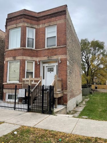 2915 Harrison St, Chicago, IL 60612-3334
