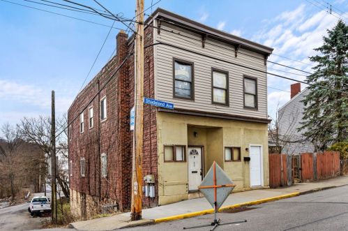 3006 Shadeland Ave, Pittsburgh, PA 15212-2559