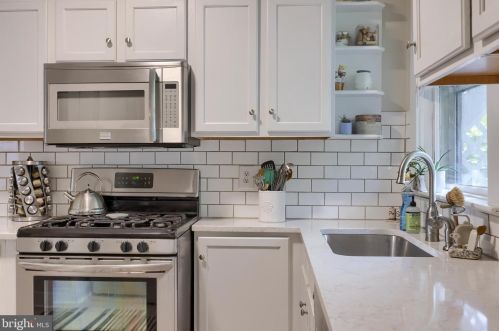 1026 Clay St, Lancaster PA 17602-2016 exterior