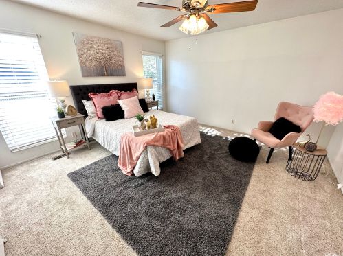 8712 Ida Ln, Sandy, UT 84093-1420