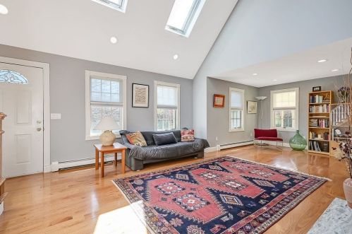 2 Trevor Ln, Worcester MA  01605-1081 exterior