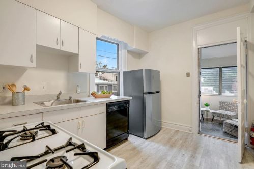 2712 27 St, Washington DC 20007-3103 exterior