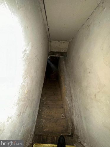 5555 Addison St, Philadelphia PA  19143-1305 exterior