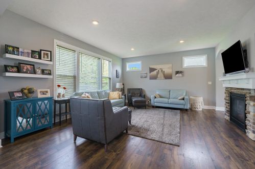 6269 Wilmington Dr, Meskegon MI 49444-7892 exterior