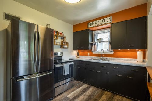 214 80th St, Milwaukee WI  53214-1419 exterior