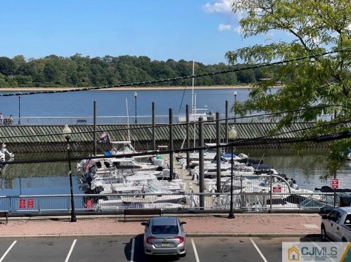 265 Front St, Perth Amboy NJ 08861-4416 exterior