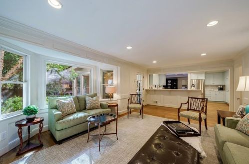 305 Drummen Ct, Atlanta GA 30328-2658 exterior