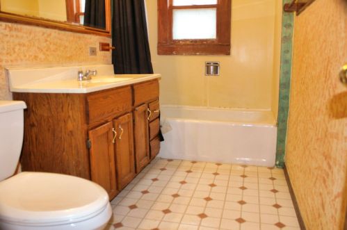 2579 58, Milwaukee WI 53218-4245 exterior