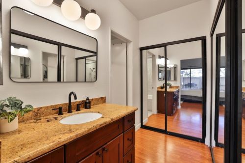 2086 Foxhall Loop, San Jose CA  95125-5986 exterior